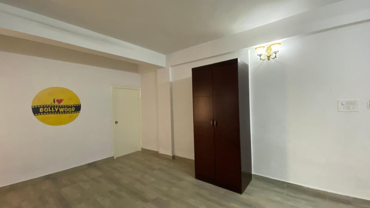 C Suites - Royal Homes II Short & Long Stays バンガロール エクステリア 写真